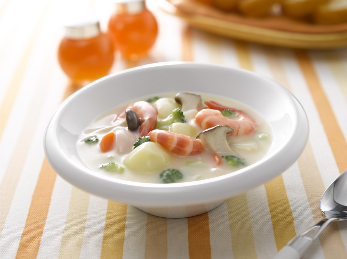 ブロッコリーとえびのクリームシチュー | レシピ | ハウス食品