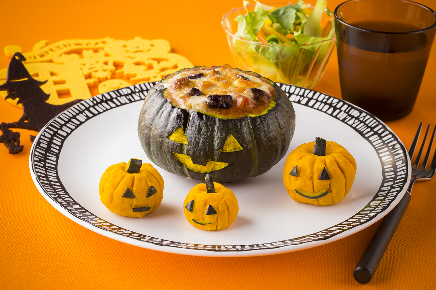 ミニかぼちゃとなすのハロウィーンミートマカロニグラタン | レシピ