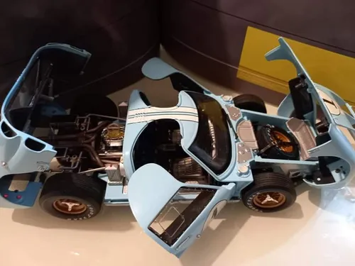 Miniatura Ford Gt40 Mk2 Ken Miles Shelby Le Mans 1966 1/18