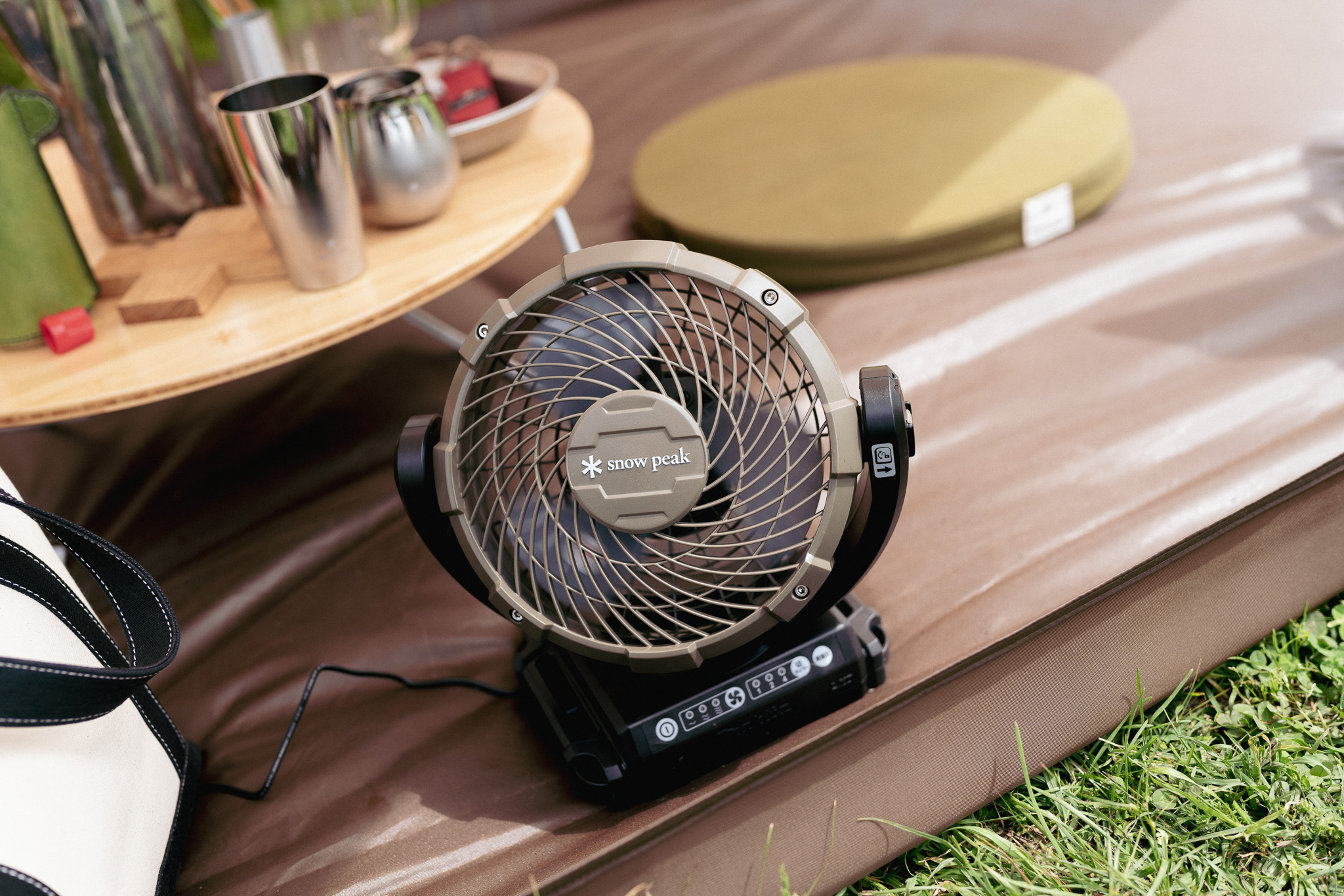 スノーピーク【フィールドファン】を発売当初から丸3年キャンプと自宅