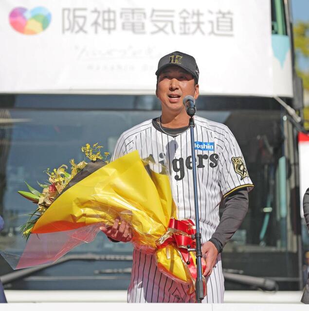 阪神 藤川球児監督が異例のメッセージ「今季限りで退団する選手、原口