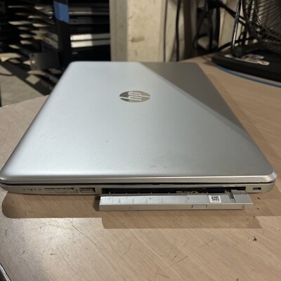 フルHD、HP Laptop 15-bs0xx, 2GB, 256GB SSD HP Notebook 15-bs0xx