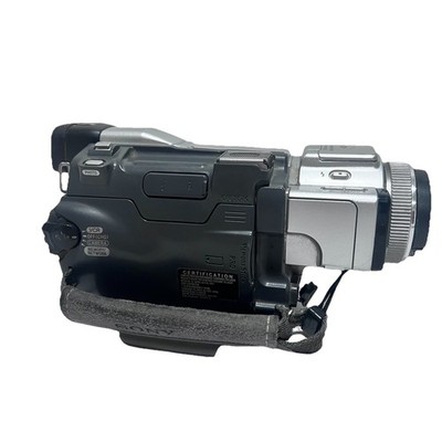 Sony DCR-TRV70 MiniDV Handycam Digital Video Camera Recorder