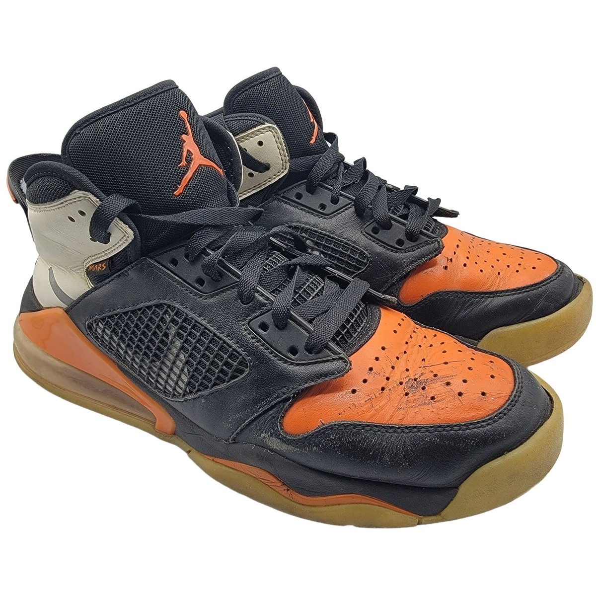 Nike Air Jordan Mars 270 Mens 9.5 Shoes Black Orange Starfish