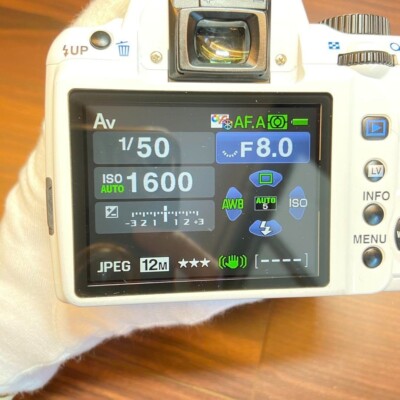 PENTAX Pentax K K-r 12.4MP Digital SLR Camera - White (Body Only