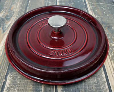 Staub La Cocotte No 22 8 1/2