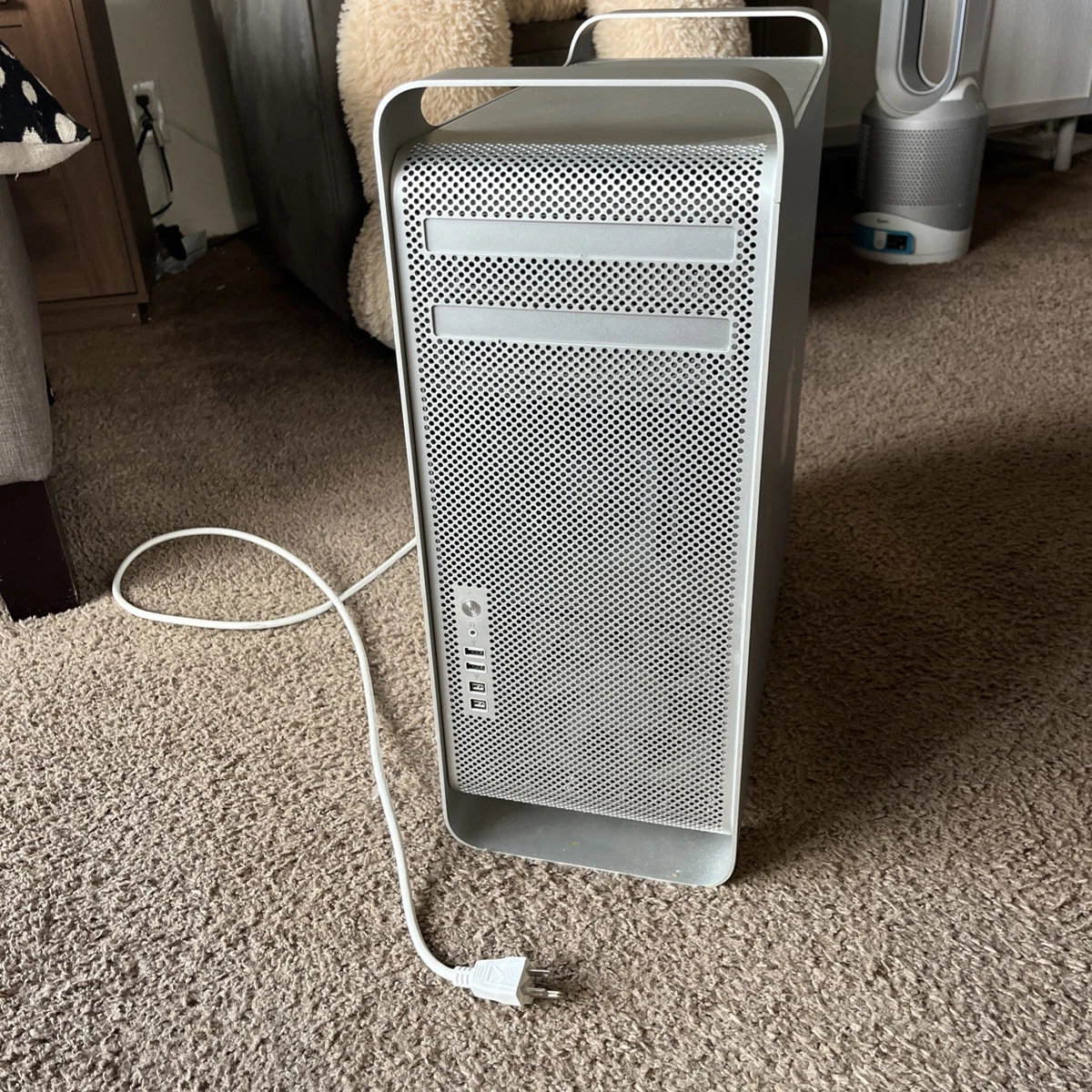 Apple Mac Pro 2009 Released Apple Desktops & All-In-One Computers