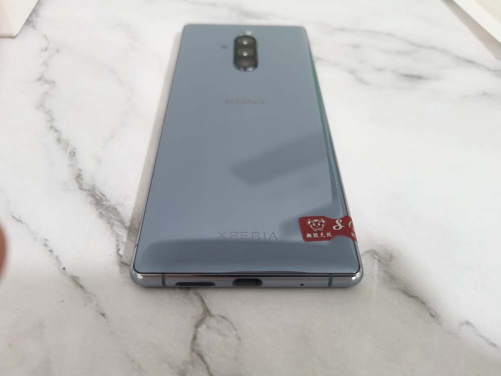 Sony Xperia 1 (XZ4) J8110 Unlocked 4G 12 MP Android 64GB 6GB RAM