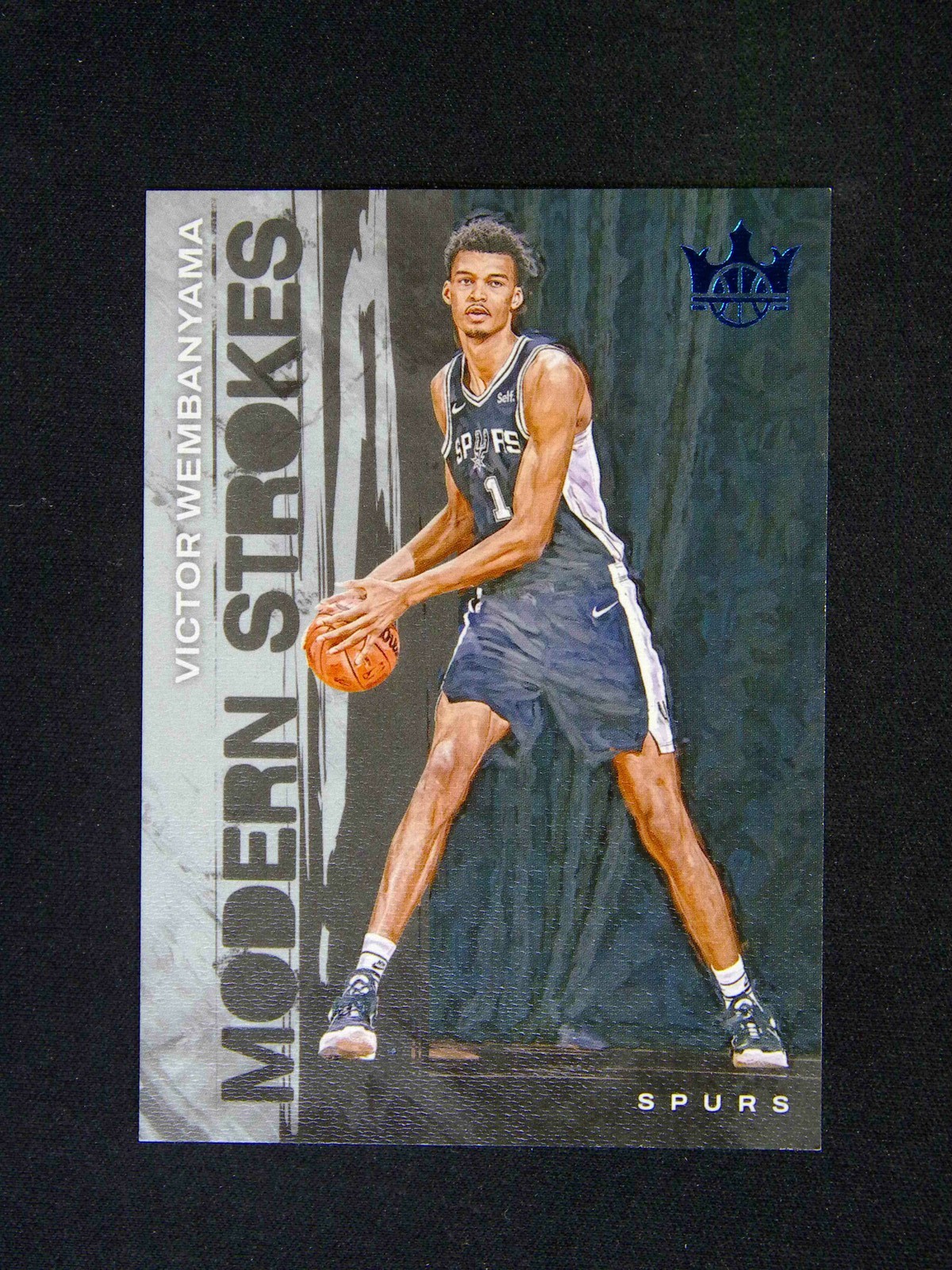 Victor Wembanyama 2023 Court Kings #27 Modern Strokes - Amethyst