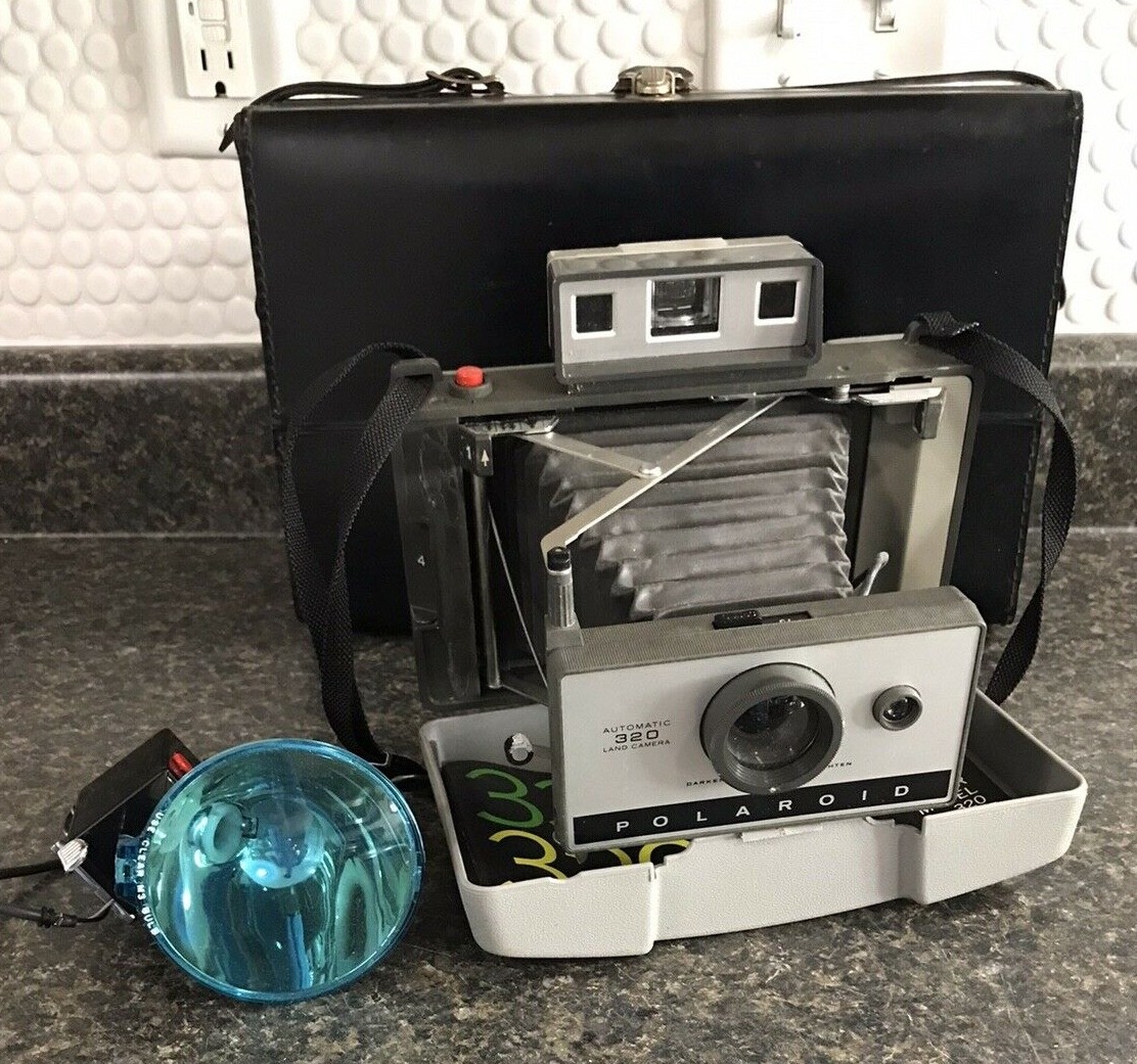 Vintage Polaroid Automatic 320 Land Camera w/ Flash & Case | eBay