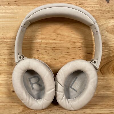 Bose QuietComfort 45 White Smoke Wireless Bluetooth Noise