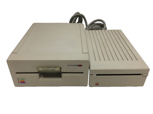 VINTAGE Apple A2M0003 - Disk II - 5.25