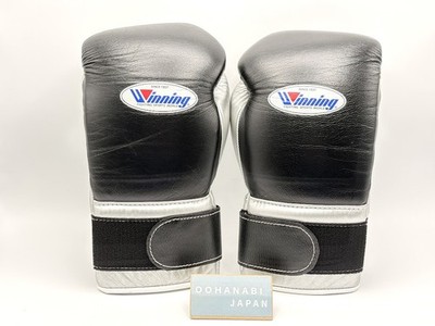 Winning Boxing Gloves 14oz CO-MS-500B Black Silver Tape type Used
