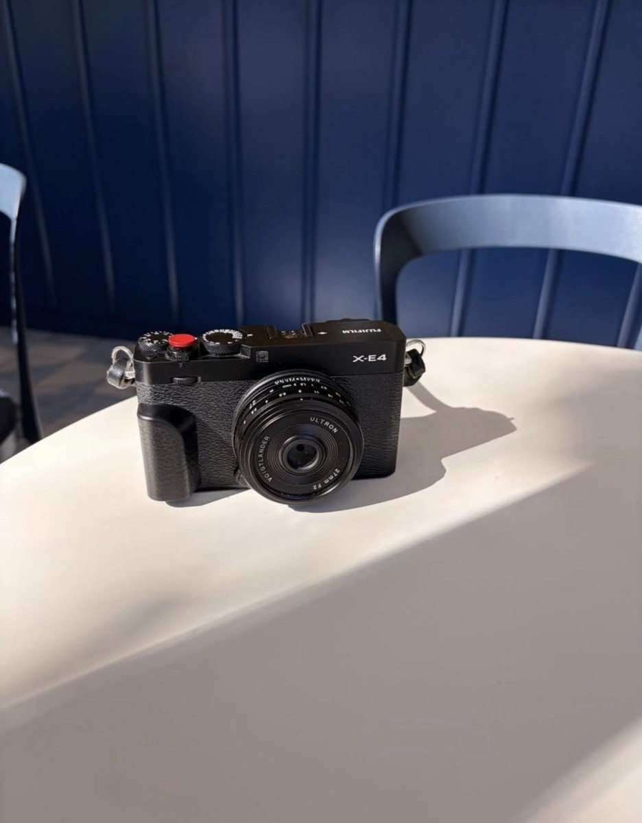 Fujifilm X-E4 26.1MP Mirrorless Digital Camera - Black (Body Only