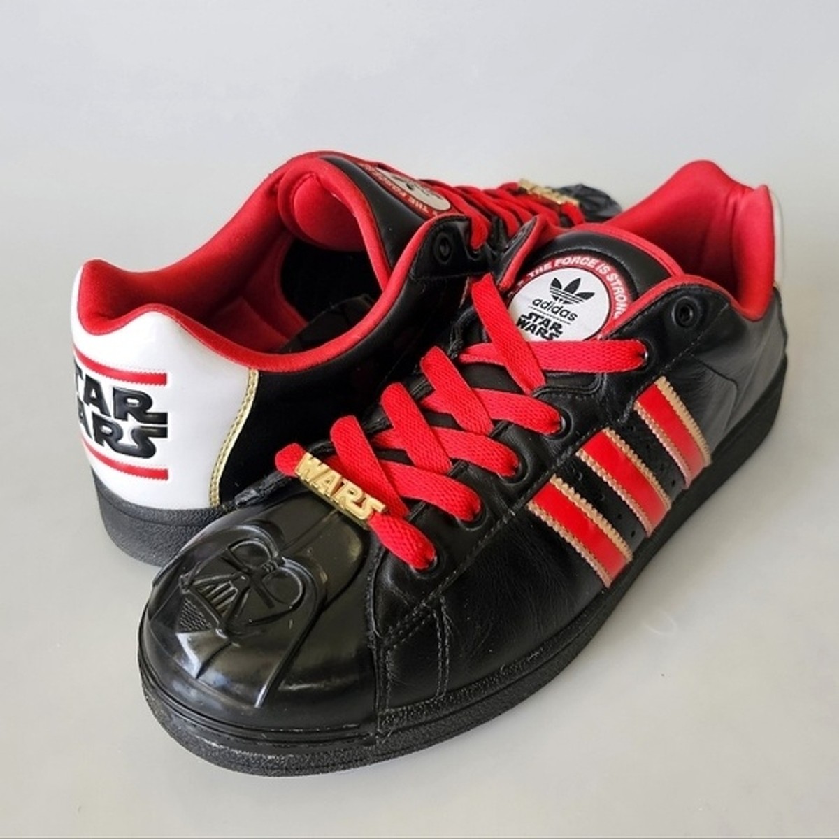 ADIDAS ORIGINALS Star Wars Darth Vader Black Red Ultrastar