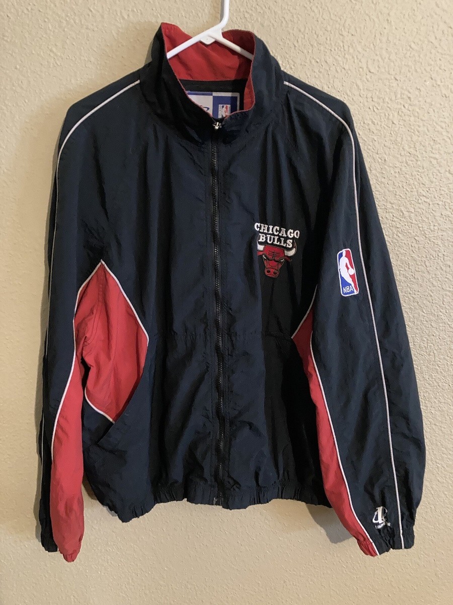 Vintage 90s NBA Chicago Bulls Logo Athletic Windbreaker Jacket
