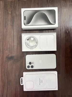 Apple iPhone 15 Pro Max - 512 GB - White Titanium (Unlocked) for