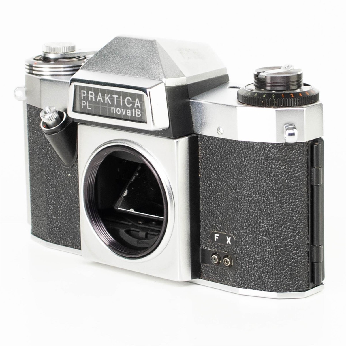 Praktica PL nova 1B Camera | 50mm f2.8 lens | M42 | White | G.D.R