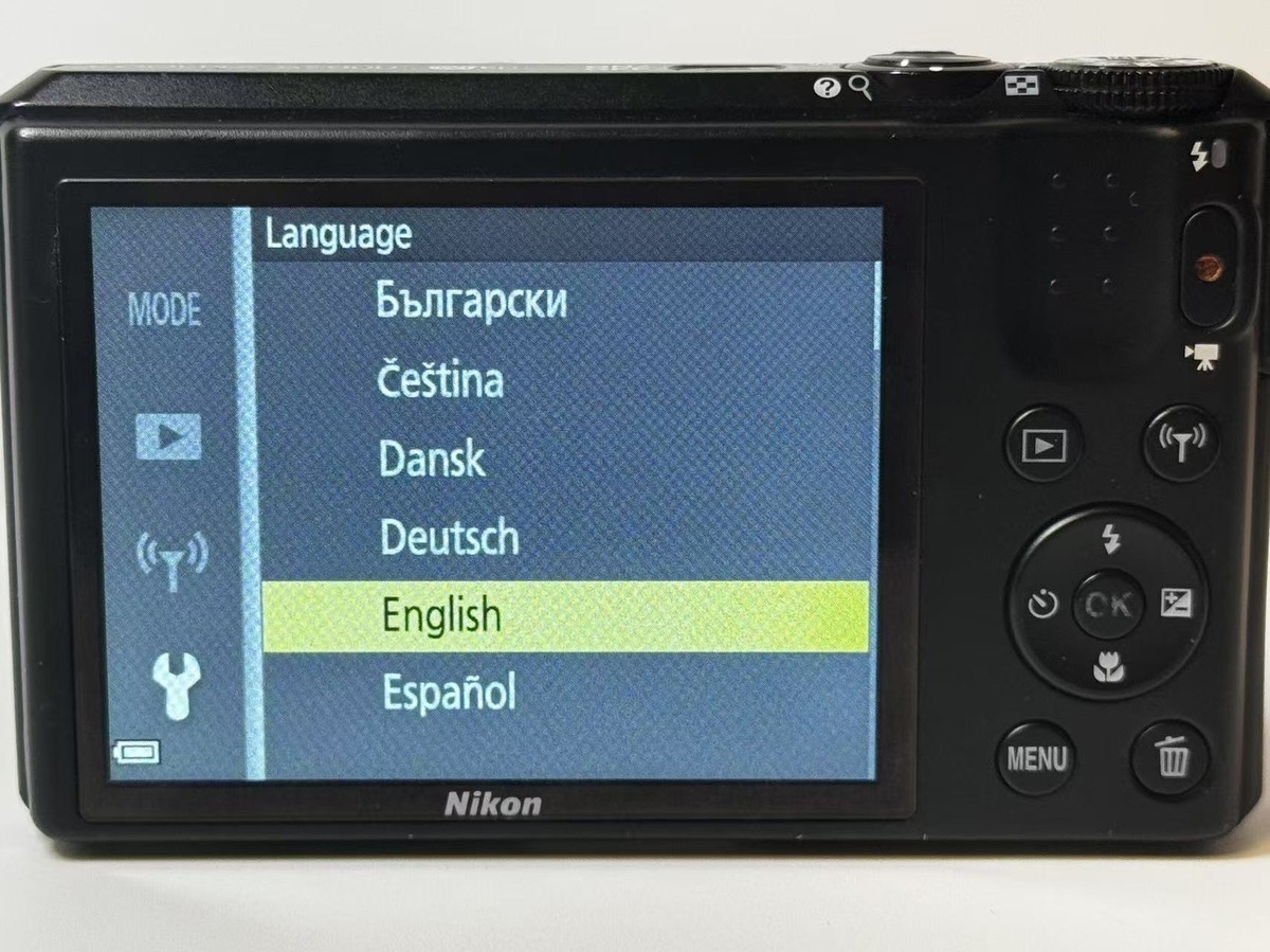 Nikon COOLPIX S7000 16MP Digital Camera - 20x Zoom & WiFi Black 95