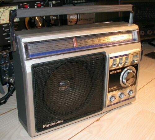 Panasonic / National RF-1180 Radio 6 band receiver Antique Works