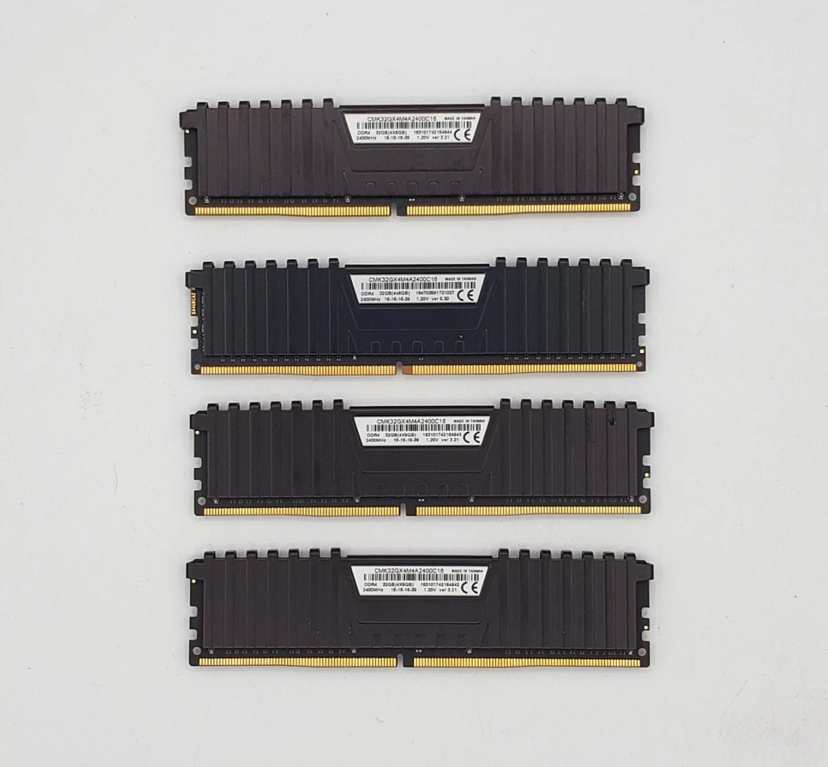 Corsair 8 GB Capacity per Module Computer RAM 32 GB Total Capacity