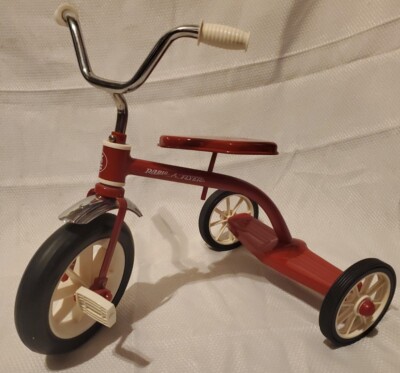 Radio Flyer 553 Authentic Working Trike for Dolls, Stuffed Toys