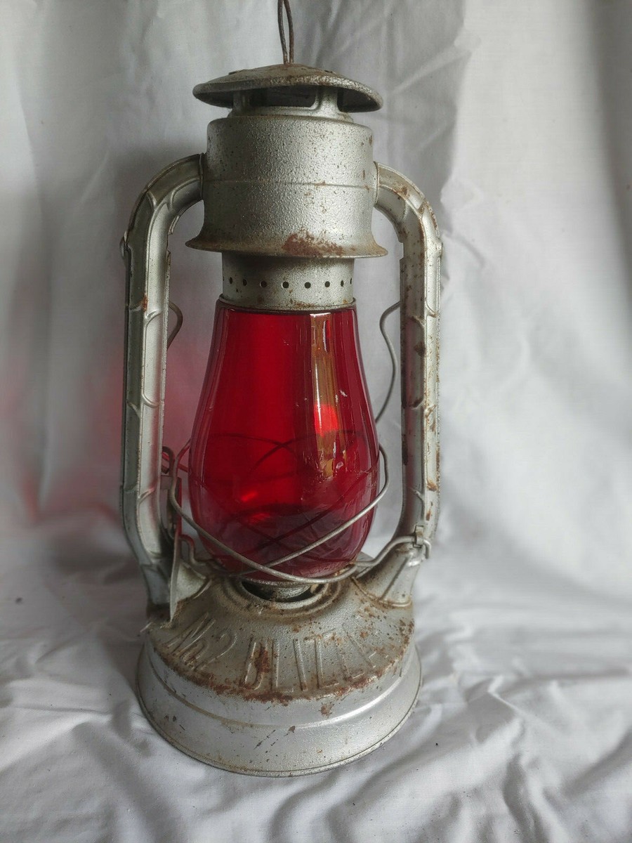 VINTAGE Dietz Blizzard NO. 2 RED GLOBE Kerosene Barn Train Lantern