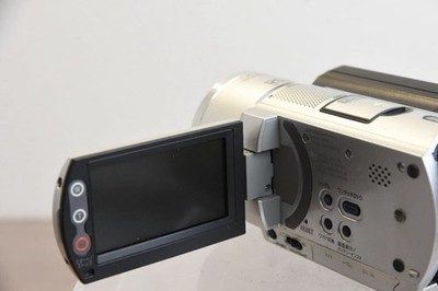 SONY Handycam DCR-SR100 Silver Camcorder Video Camera 10x Zoom