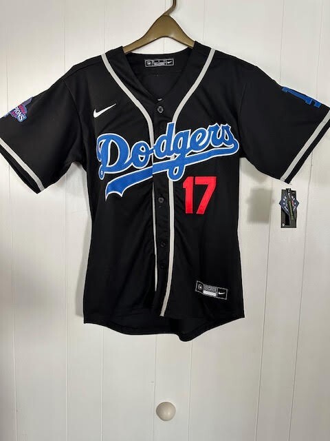 L A Dodgers N.L. MVP Shohei Ohtani #17World Series Champion