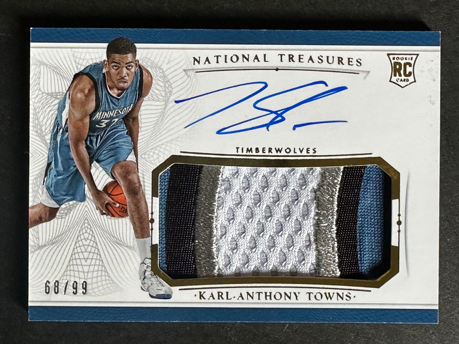 Karl-Anthony Towns 2015 National Treasures #101 Rookie Patch Auto