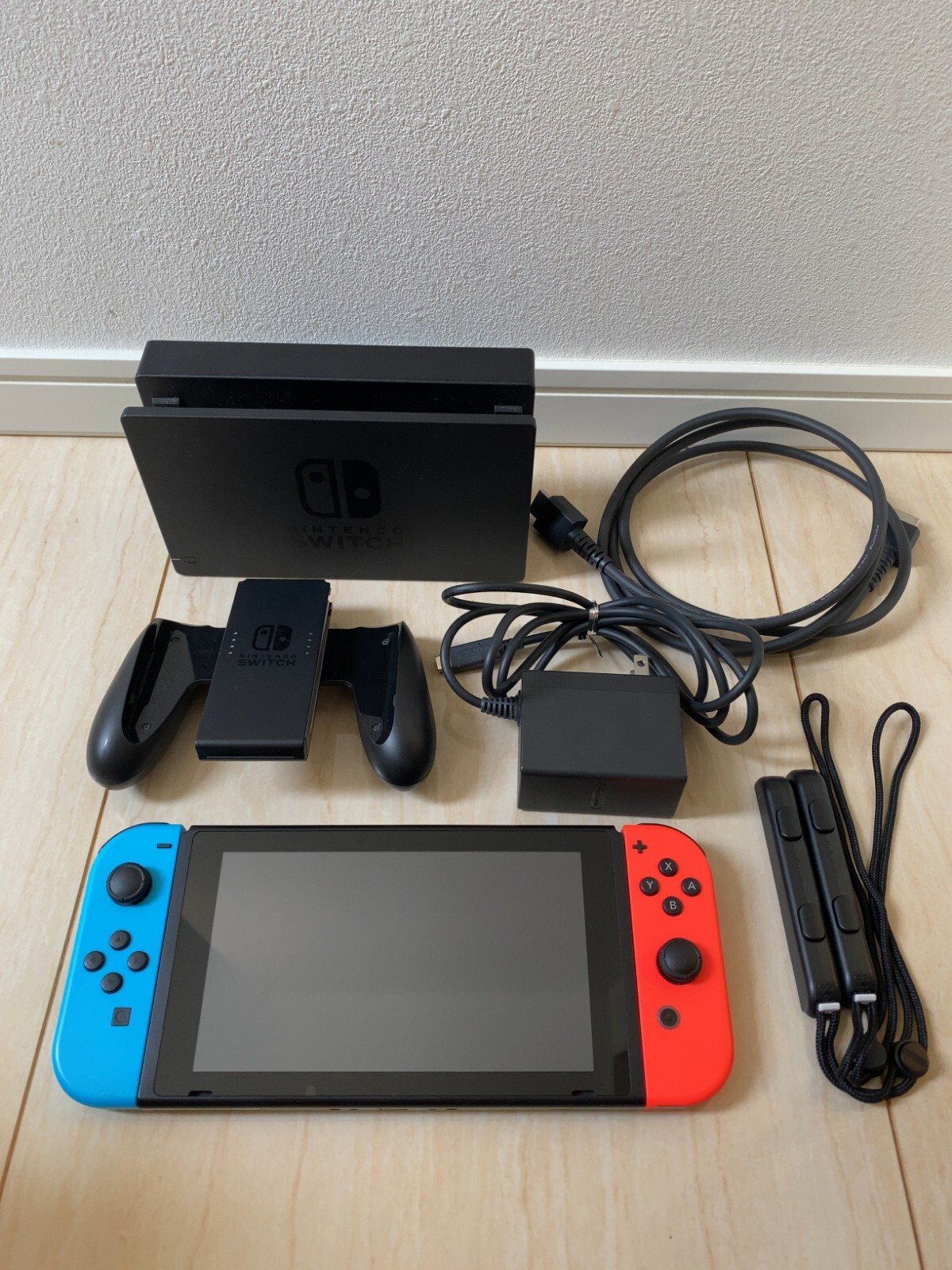 Nintendo Switch Console HAC-001 w/ Joy Con + Dock + Charger +HDMI