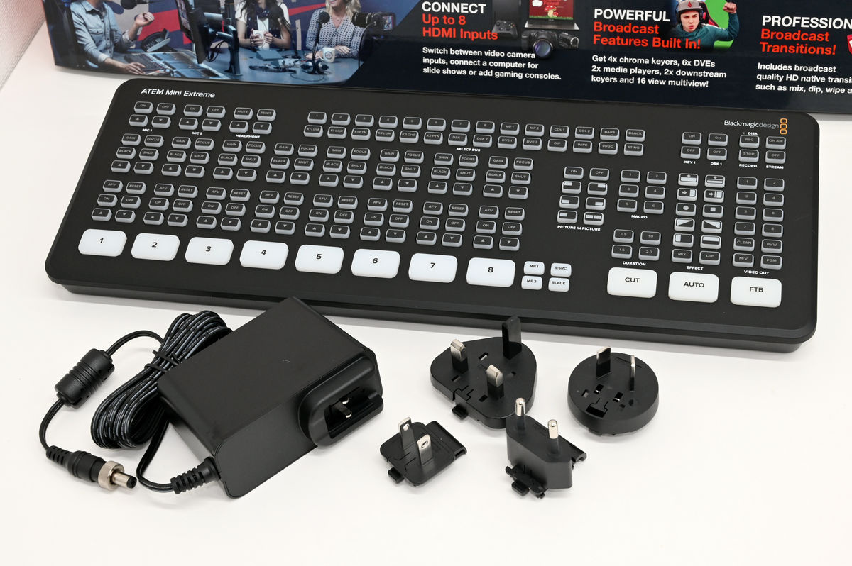HDMI入力×8・HDMI出力×2・USBポート×2の装備で高度な映像配信が