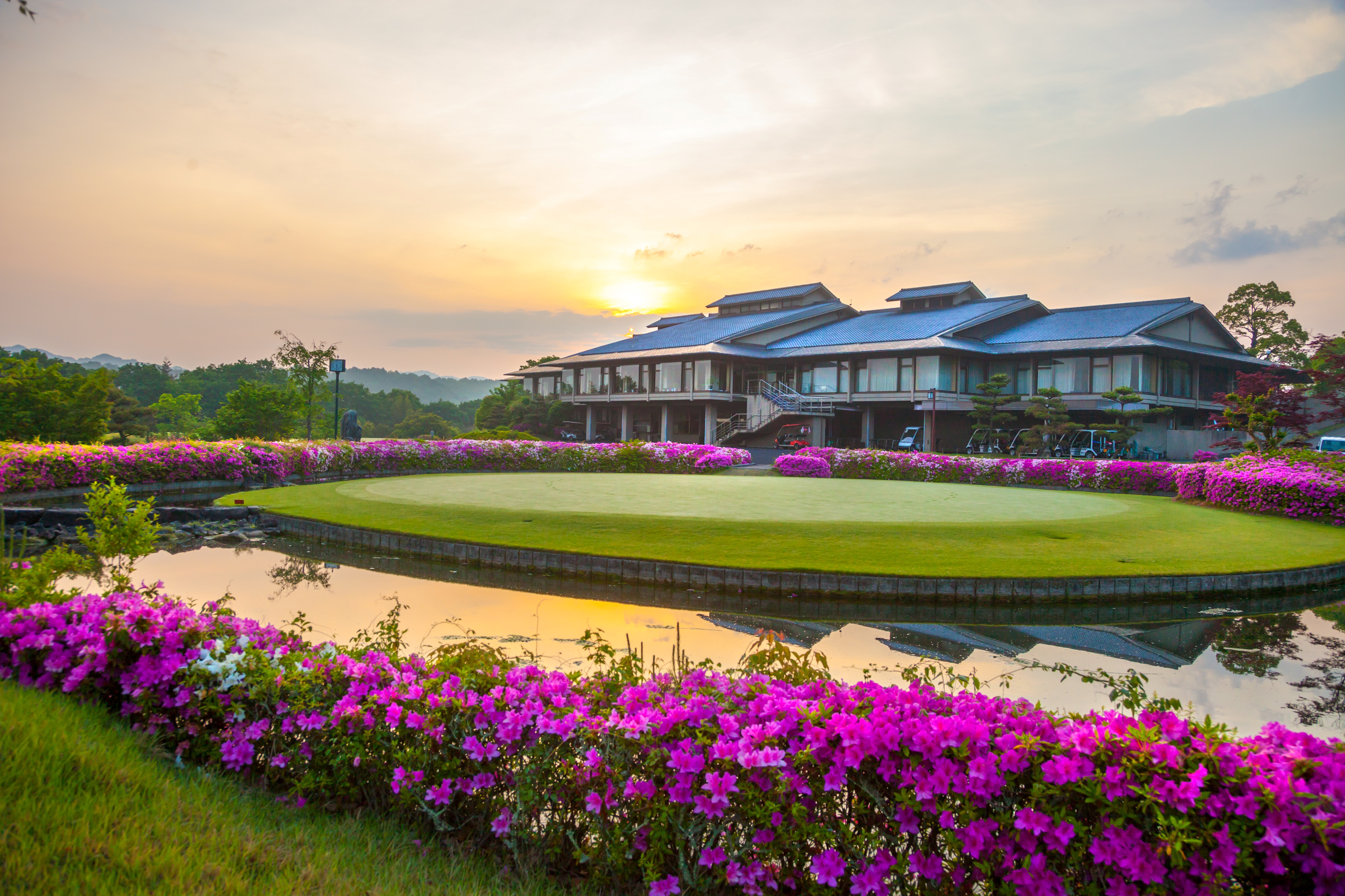 花吉野カンツリー倶楽部を予約する｜GDOゴルフ場予約