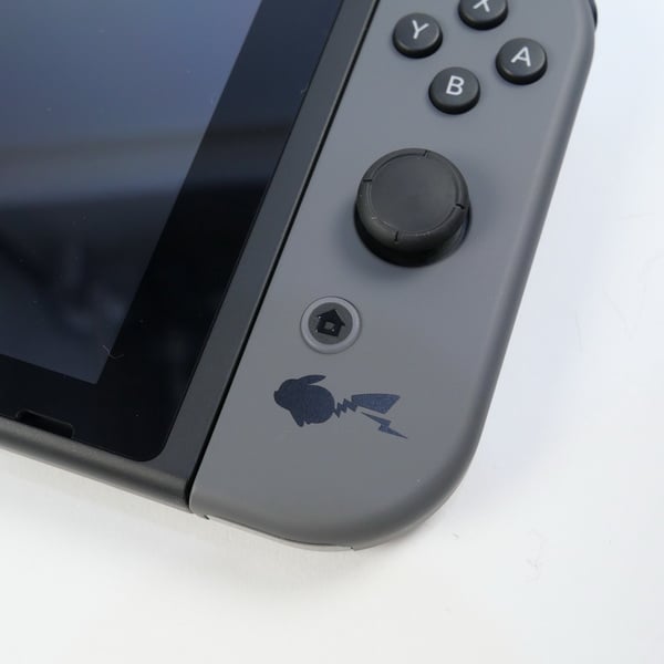 First Photos Of The Really Rare Nintendo Switch Thunderbolt