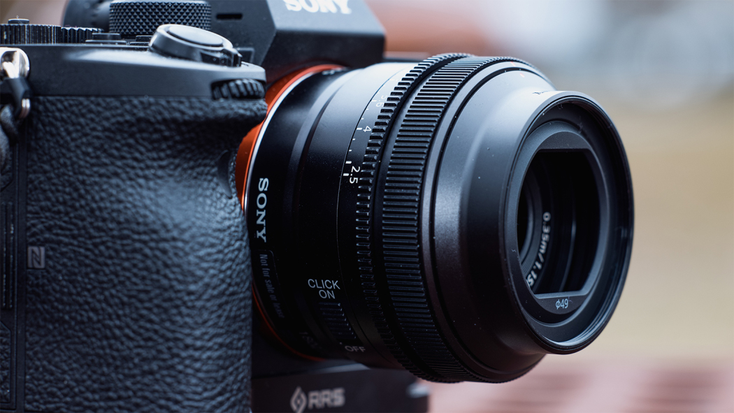 Sony FE 50mm F2.5 G Review | PCMag