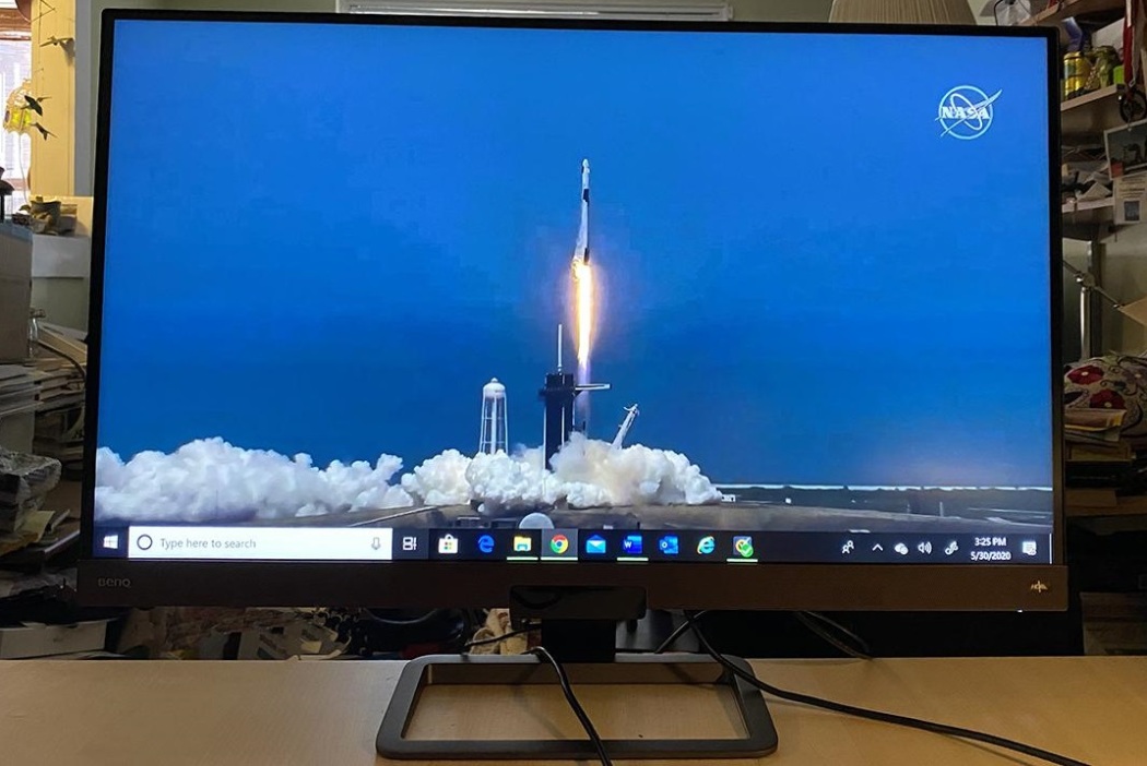 BenQ EW3280U Review | PCMag
