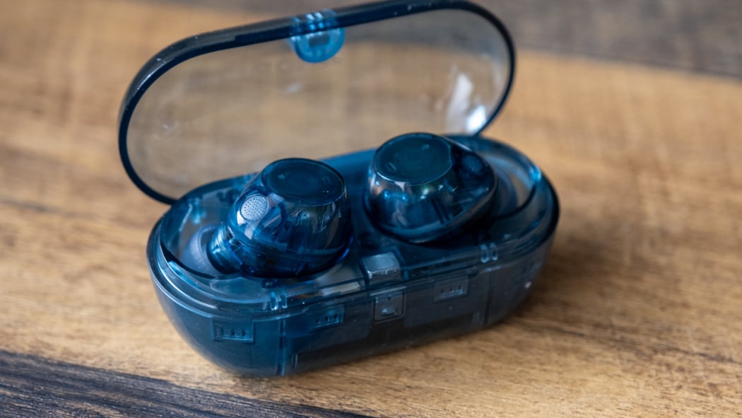 Sony WF-C710N Review: High-End Earbuds for a Midrange Price | PCMag