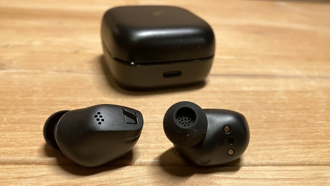 Sennheiser Accentum True Wireless Review | PCMag