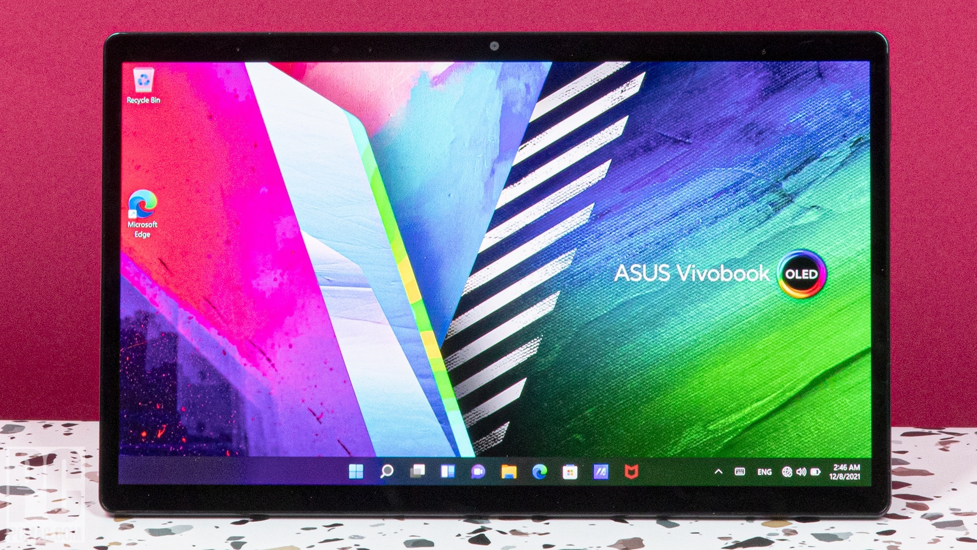Asus Vivobook 13 Slate OLED T3300 Review | PCMag