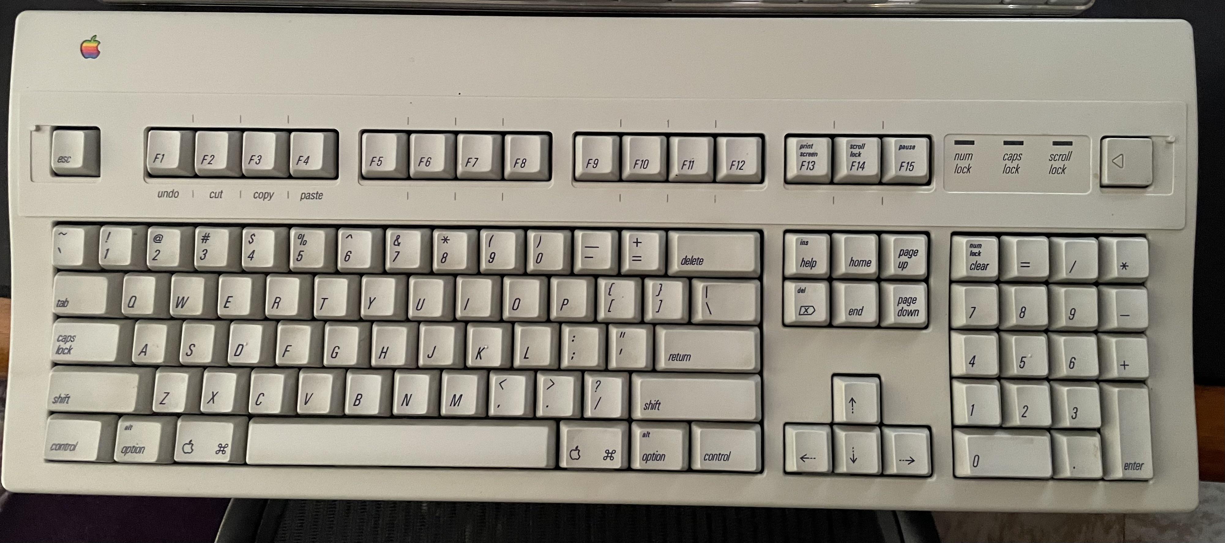 1990年 Apple Extended Keyboard II M3501 : r/MechanicalKeyboards