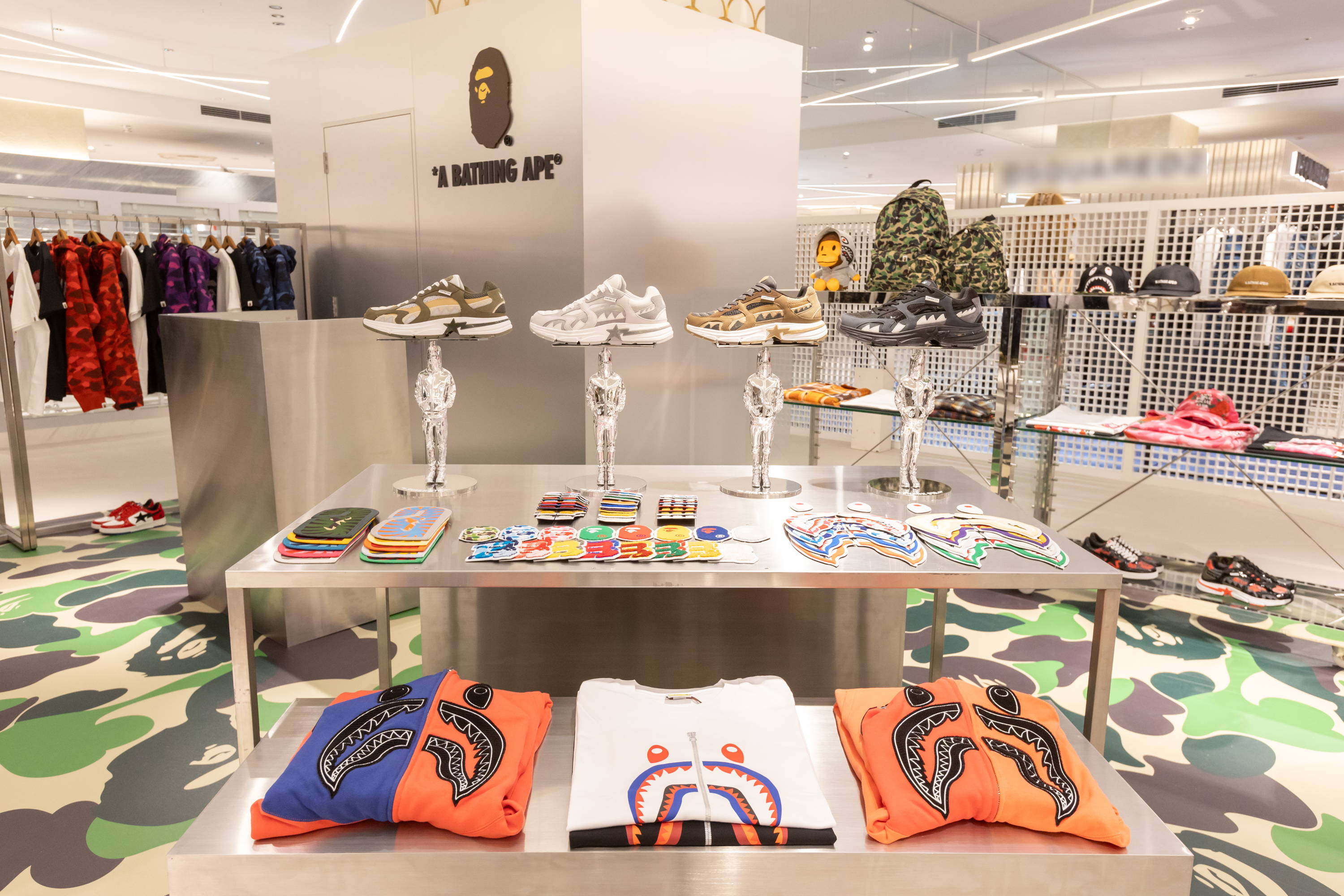 A BATHING APE®がジェイアール名古屋タカシマヤに期間限定で