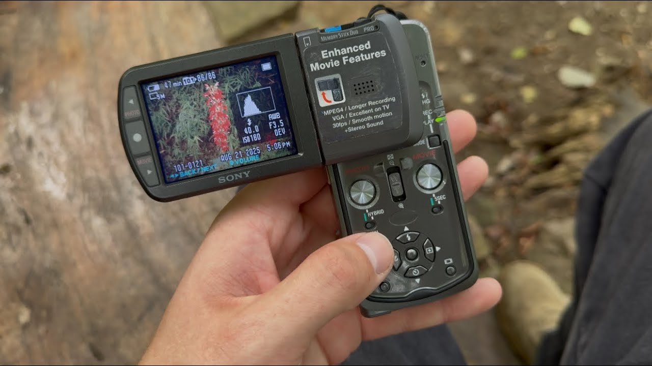 SONY Cyber-shot DSC-M1 - YouTube