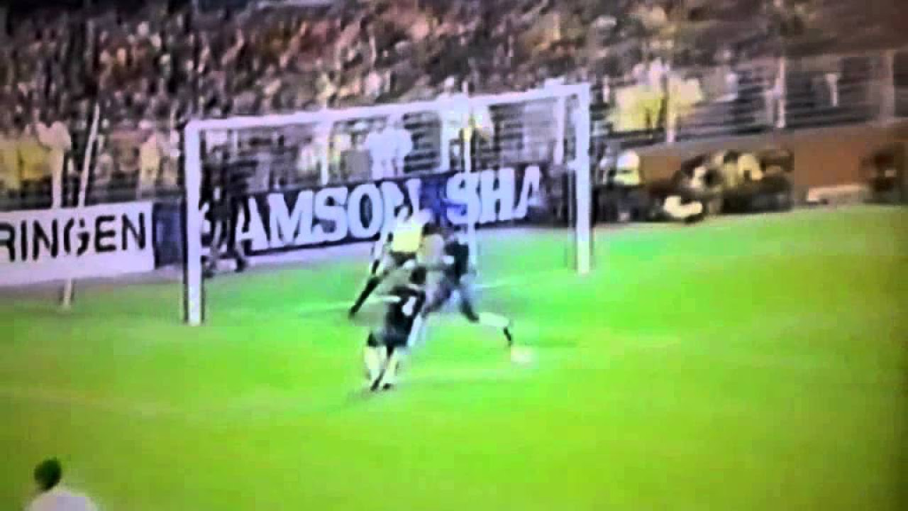 1974年W杯 西ドイツ大会 - YouTube