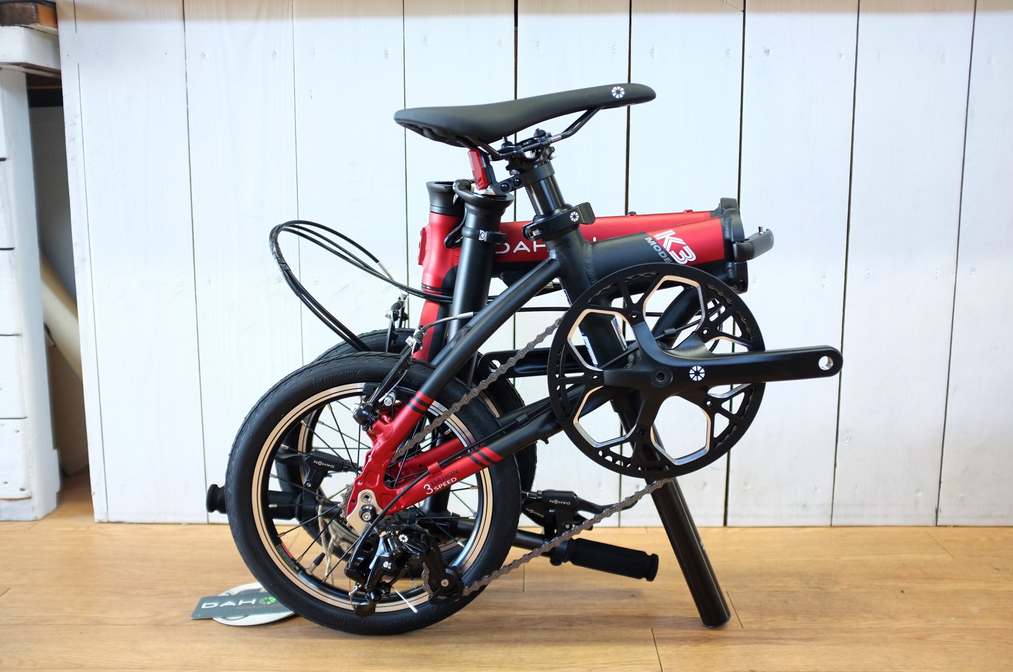 DAHON “K3” RED×MATT BLACK入荷 – cyclemark サイクルマーク