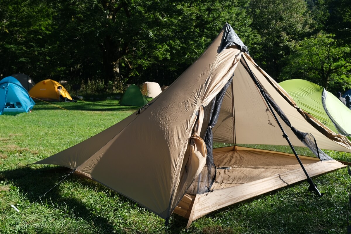 高拡張で軽量な非自立式テント「ローカスギアKhufuクフHB」を山で3