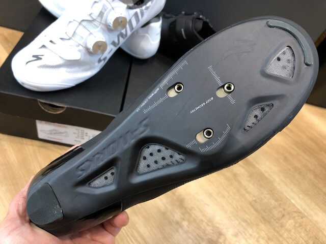 暑い夏に理想のシューズ】蒸れ知らずのSPECIALIZED『S-WORKS VENT』で