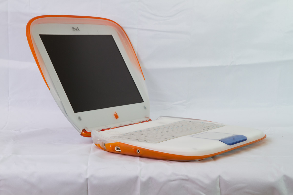 iBook G3 – Relatively Ambitious