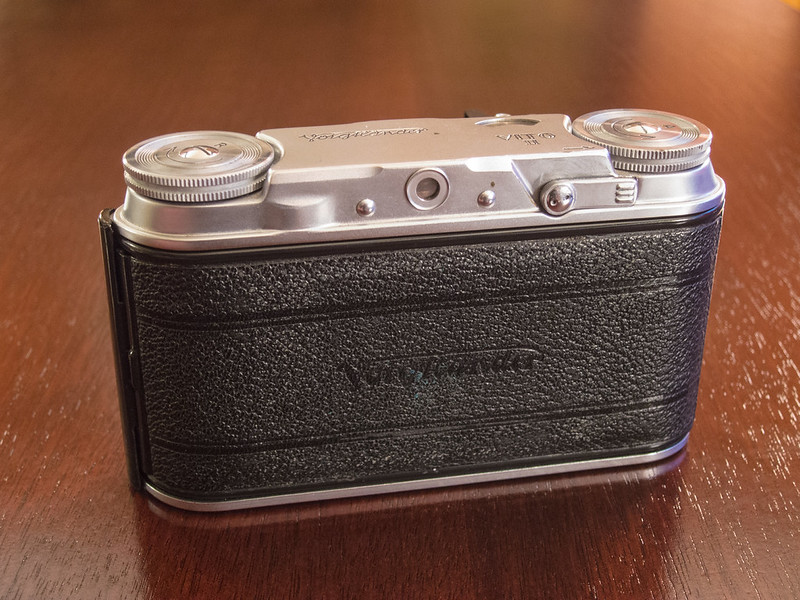 Voigtländer Vito II - Down the Road