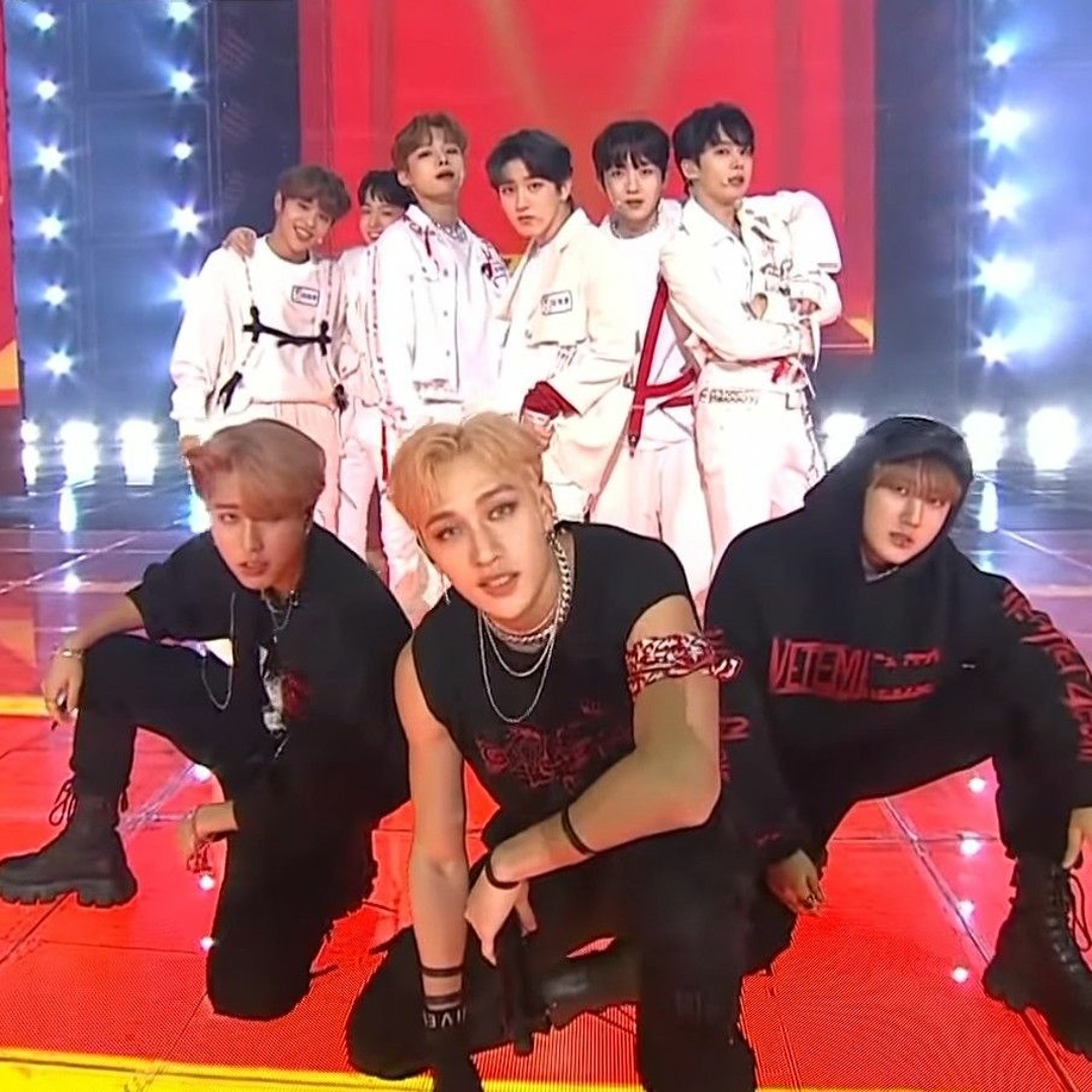 Listen to LOUD - JYP Team “Back Door (feat. 3RACHA (Stray Kids HAN