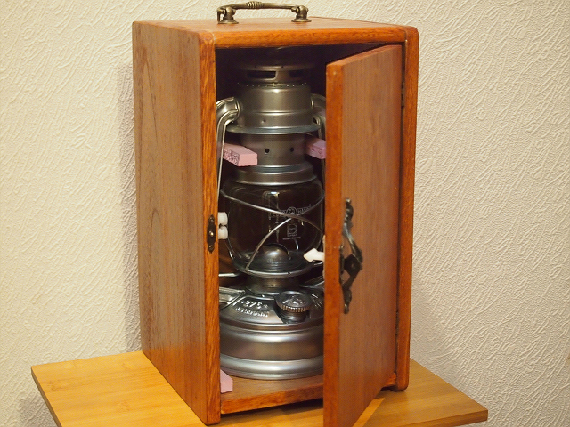 フェアハンドランタン用木製ケースを、100均材主体で作ってみた